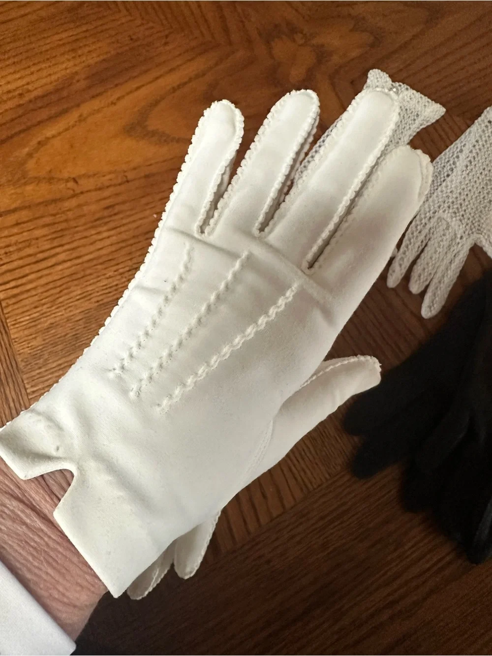 Classic Women's Black and White Glove Set - Three-Pair Collection